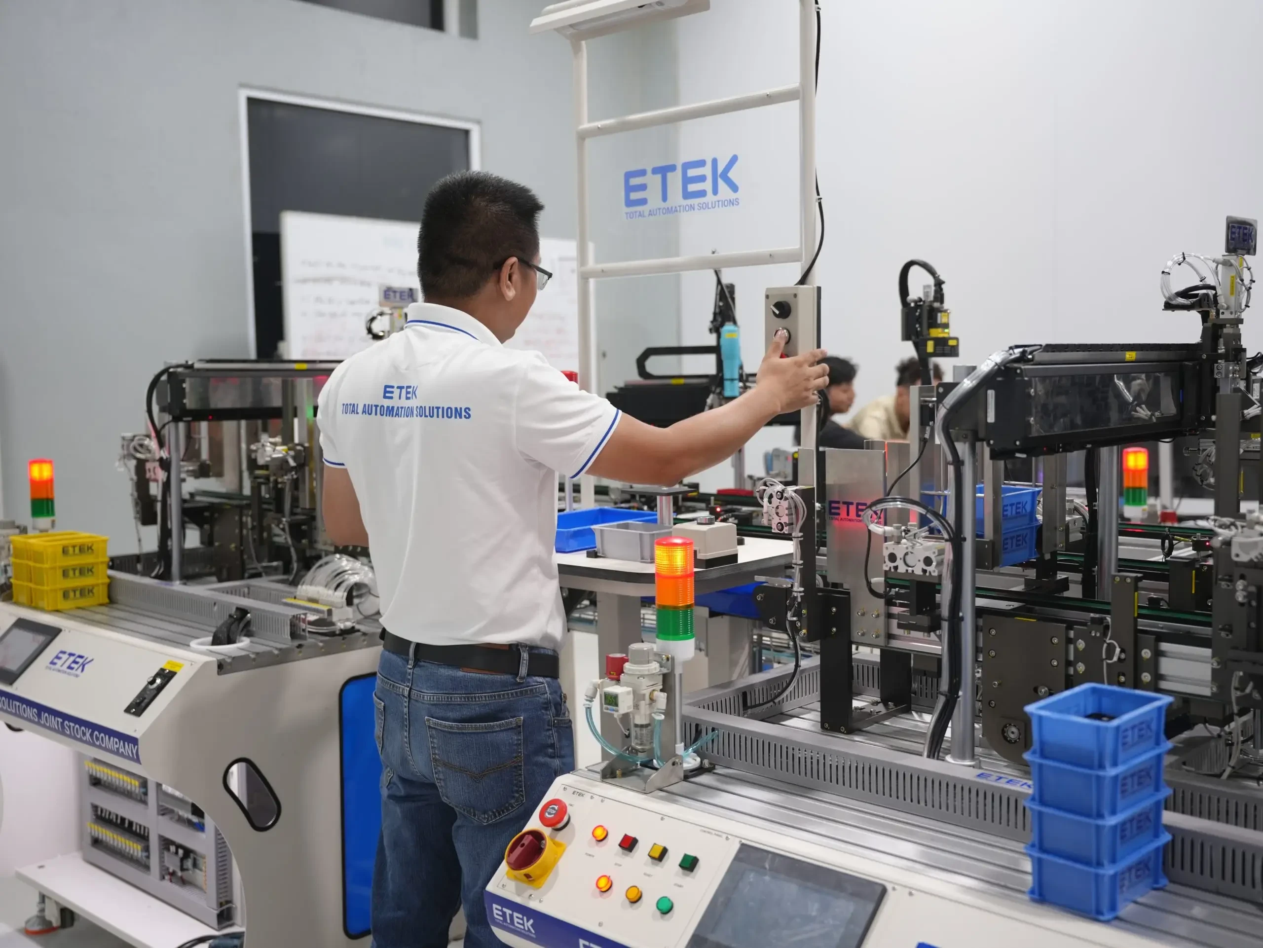 Thiết Bị Thực Hành Chuyên Nghiệp